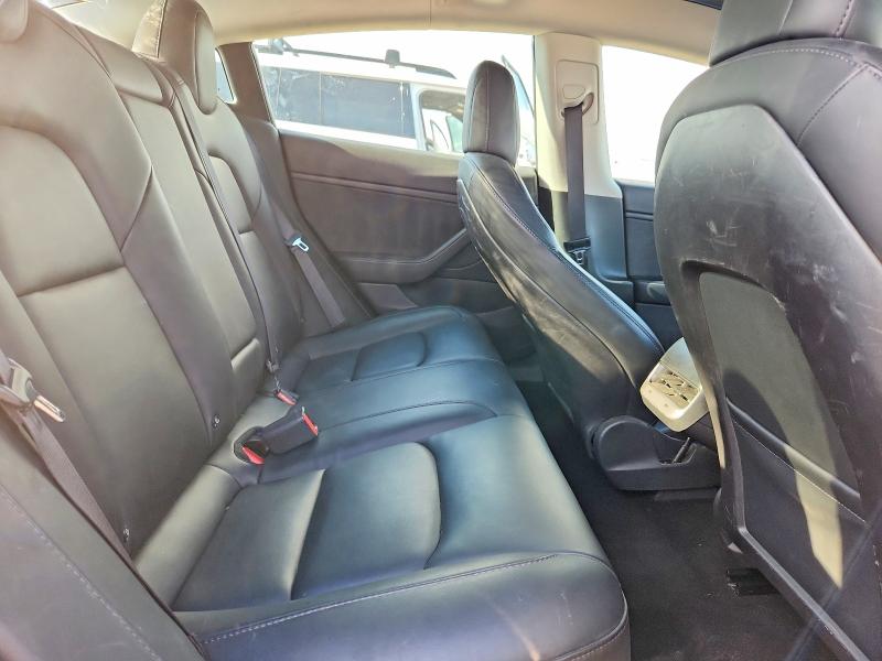 Продажа на аукционе авто 2018 Tesla Model 3, vin: 5YJ3E1EBXJF182209, номер лота: 52997626