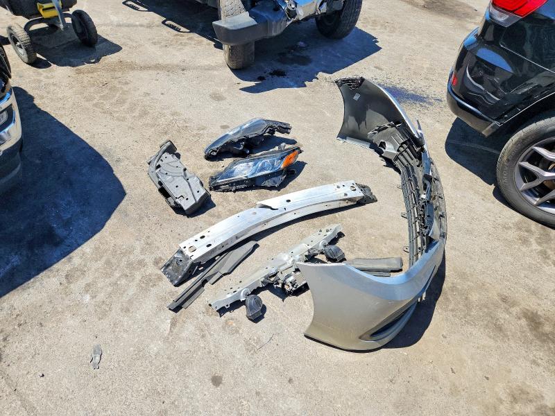 52495526 :رقم المزاد ، 4T1R11AK7NU704749 vin ، 2022 Toyota Camry مزاد بيع