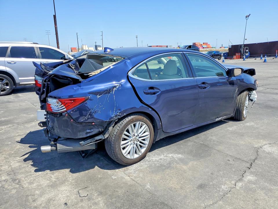 Продажа на аукционе авто 2015 Lexus Es, vin: JTHBK1GG5F2190577, номер лота: 53051526