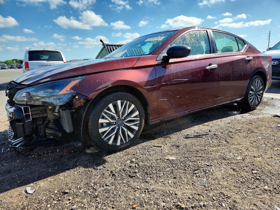 53826636 :رقم المزاد ، 1N4BL4DV3SN311463 vin ، 2025 Nissan Altima مزاد بيع
