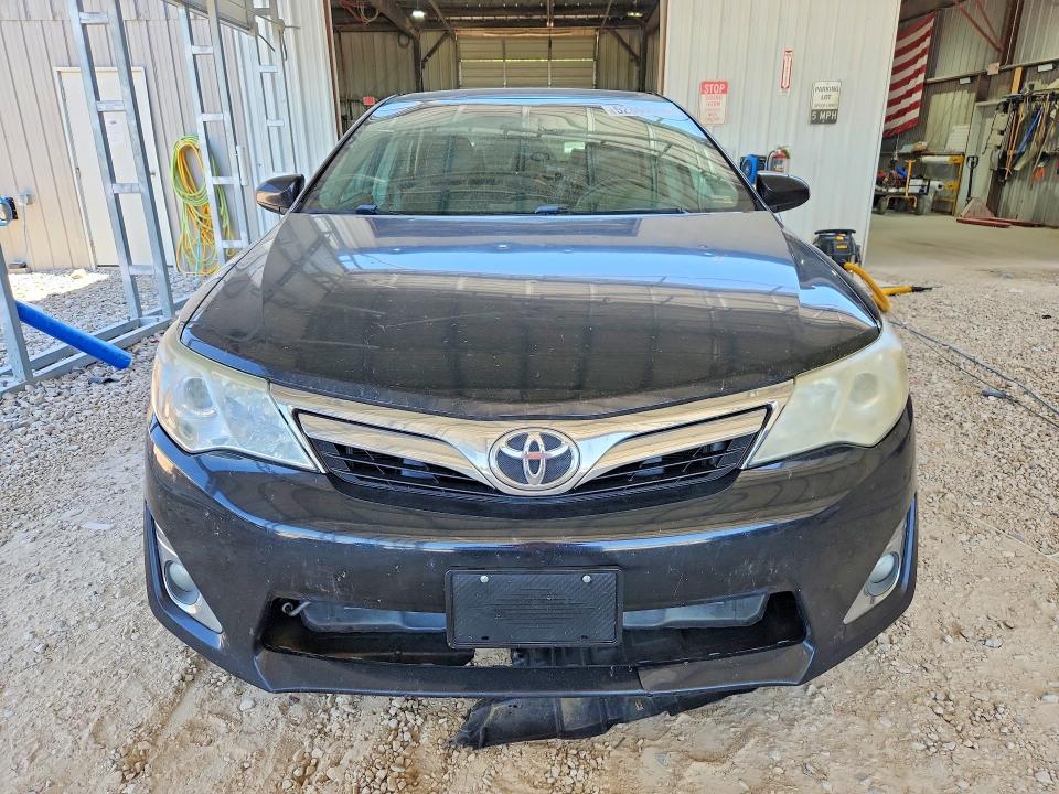 52869066 :رقم المزاد ، 4T4BF1FK0CR215849 vin ، 2012 Toyota Camry مزاد بيع