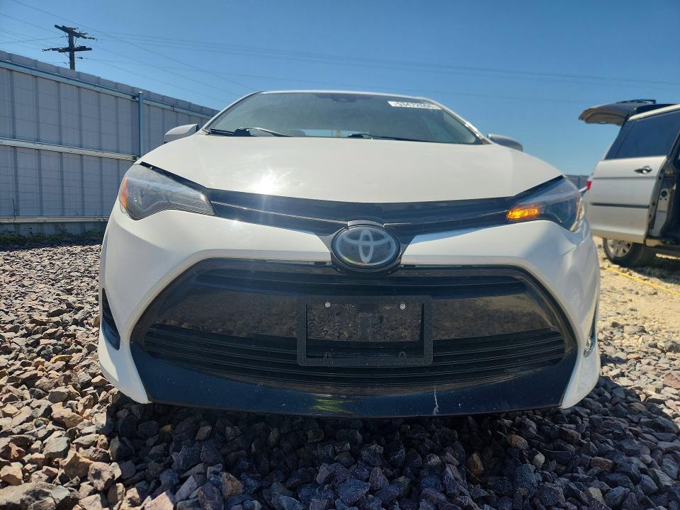2018 Toyota Corolla მანქანა იყიდება აუქციონზე, vin: 5YFBURHE8JP841170, აუქციონის ნომერი: 53472606
