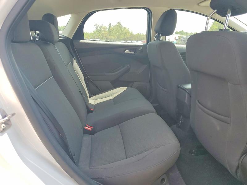 53030016 :رقم المزاد ، 1FAHP3M25CL412984 vin ، 2012 Ford Focus مزاد بيع