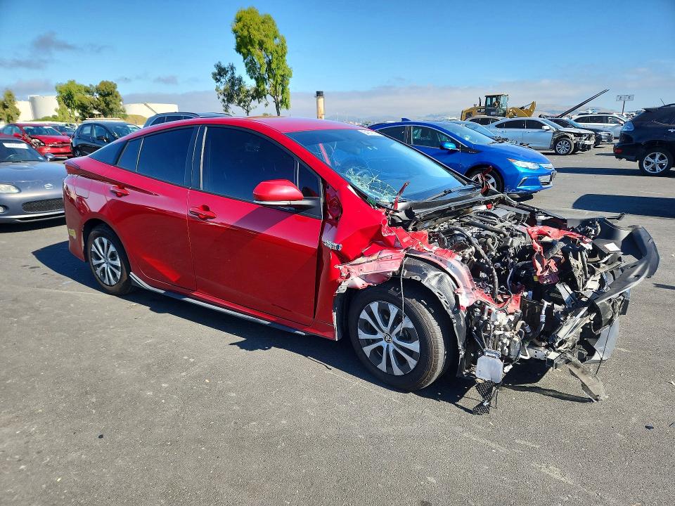 2022 Toyota Prius Prime მანქანა იყიდება აუქციონზე, vin: JTDKAMFP6N3223831, აუქციონის ნომერი: 54819176