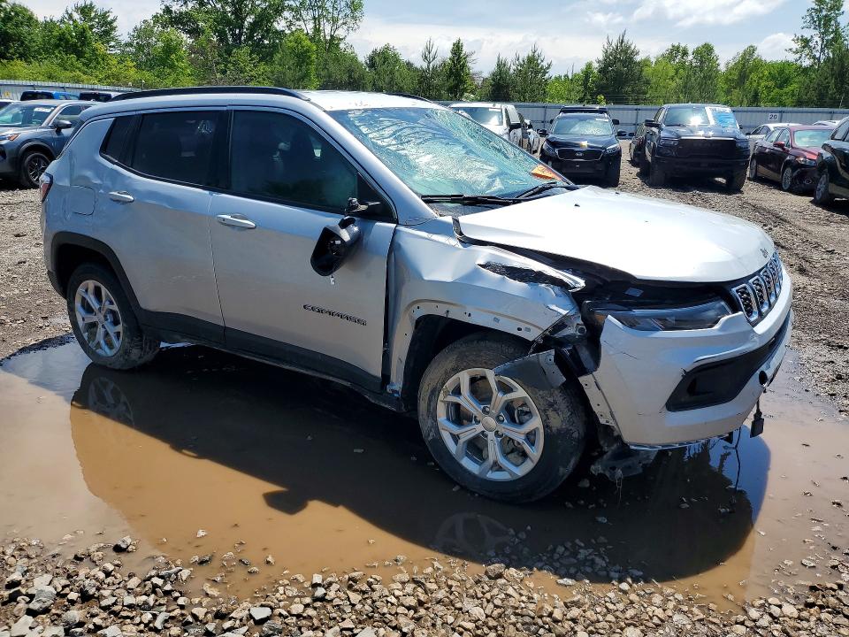 2024 Jeep Compass მანქანა იყიდება აუქციონზე, vin: 3C4NJDBN3RT117803, აუქციონის ნომერი: 53385826