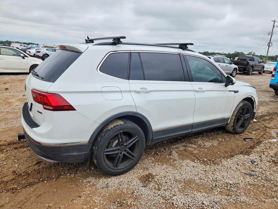 Продаж на аукціоні авто 2018 Volkswagen Tiguan, vin: 3VV2B7AX2JM000511, номер лоту: 52046866