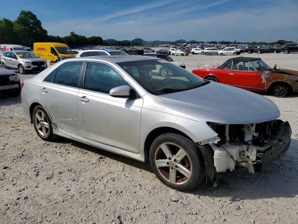 54141286 :رقم المزاد ، 4T1BF1FK8DU299527 vin ، 2013 Toyota Camry مزاد بيع