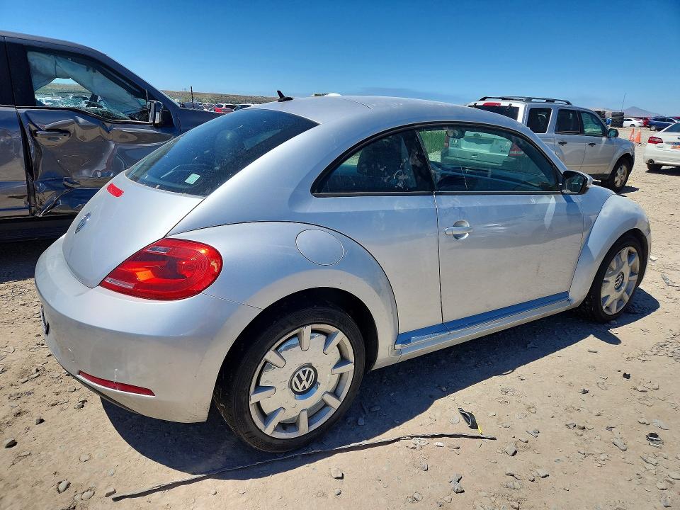 51706806 :رقم المزاد ، 3VWJP7AT3CM601922 vin ، 2012 Volkswagen Beetle مزاد بيع
