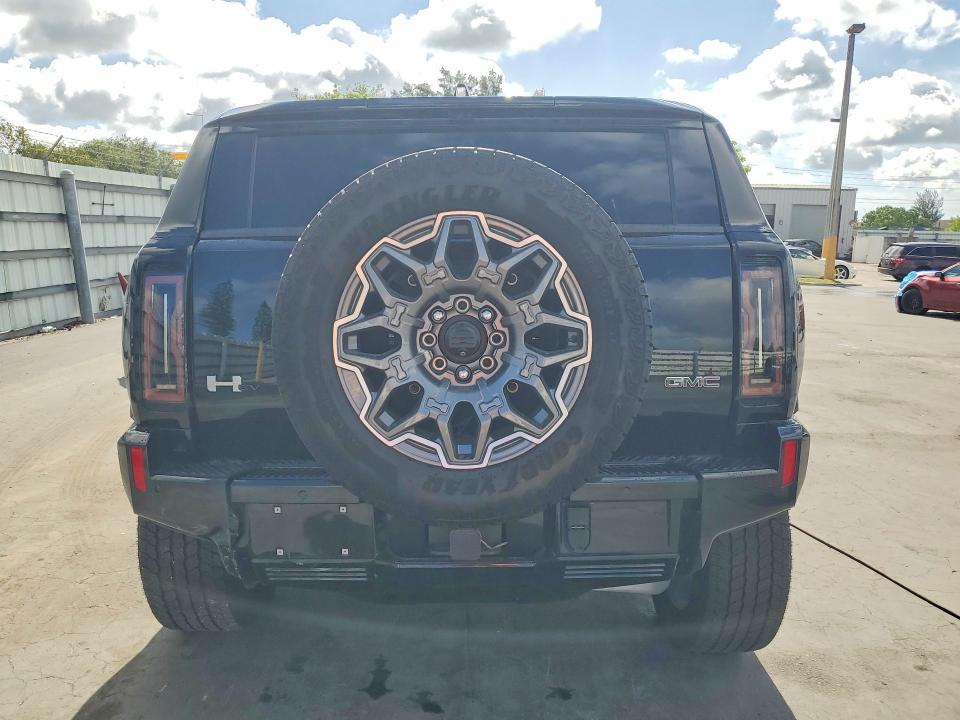 52653726 :رقم المزاد ، 1GKT0RDC4SU110491 vin ، 2025 Gmc Hummer Suv مزاد بيع