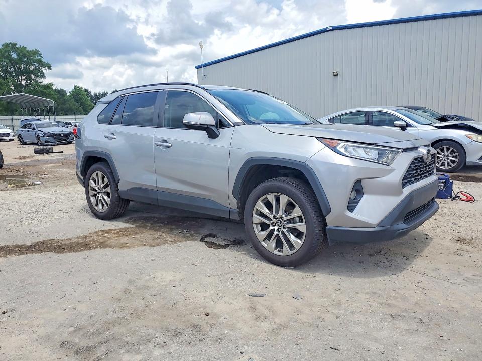 2021 Toyota Rav4 მანქანა იყიდება აუქციონზე, vin: 2T3A1RFVXMW143600, აუქციონის ნომერი: 54971136