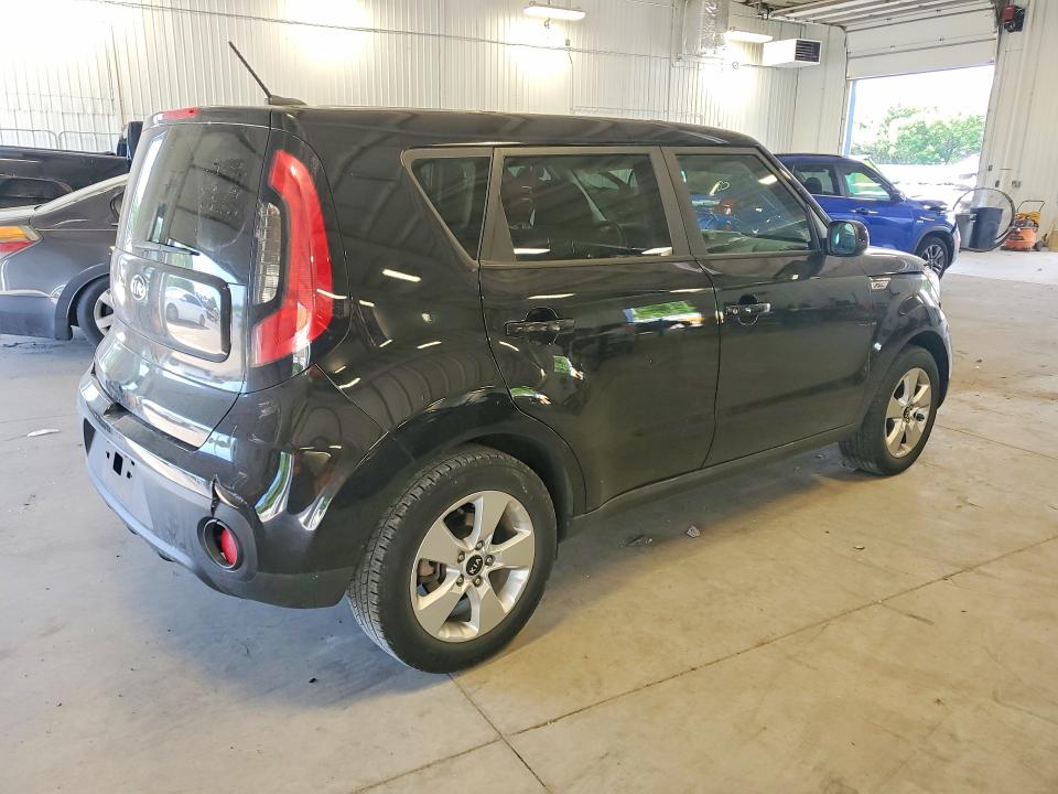 55234756 :رقم المزاد ، KNDJN2A25H7415884 vin ، 2017 Kia Soul مزاد بيع