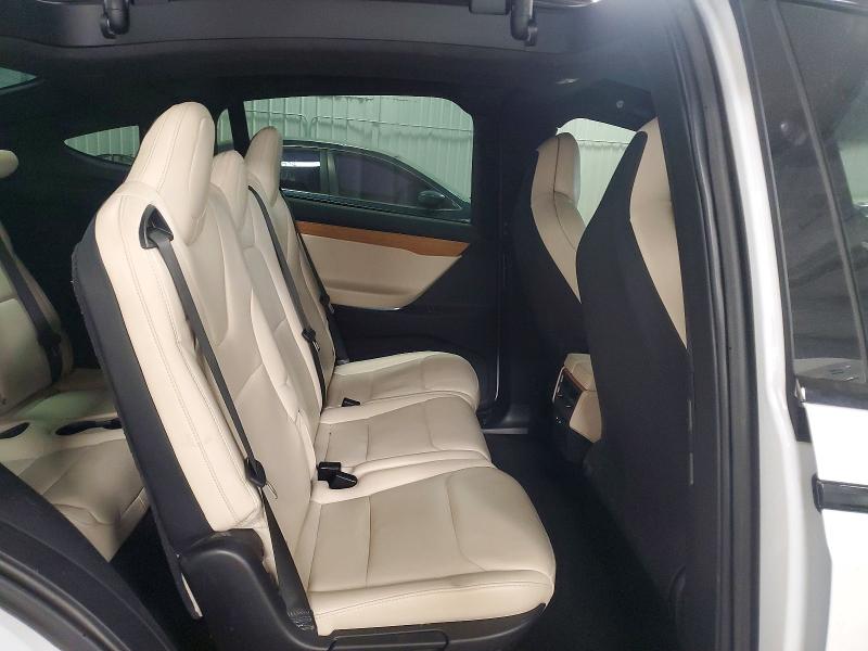 Продаж на аукціоні авто 2019 Tesla Model X, vin: 5YJXCAE20KF197164, номер лоту: 53267126