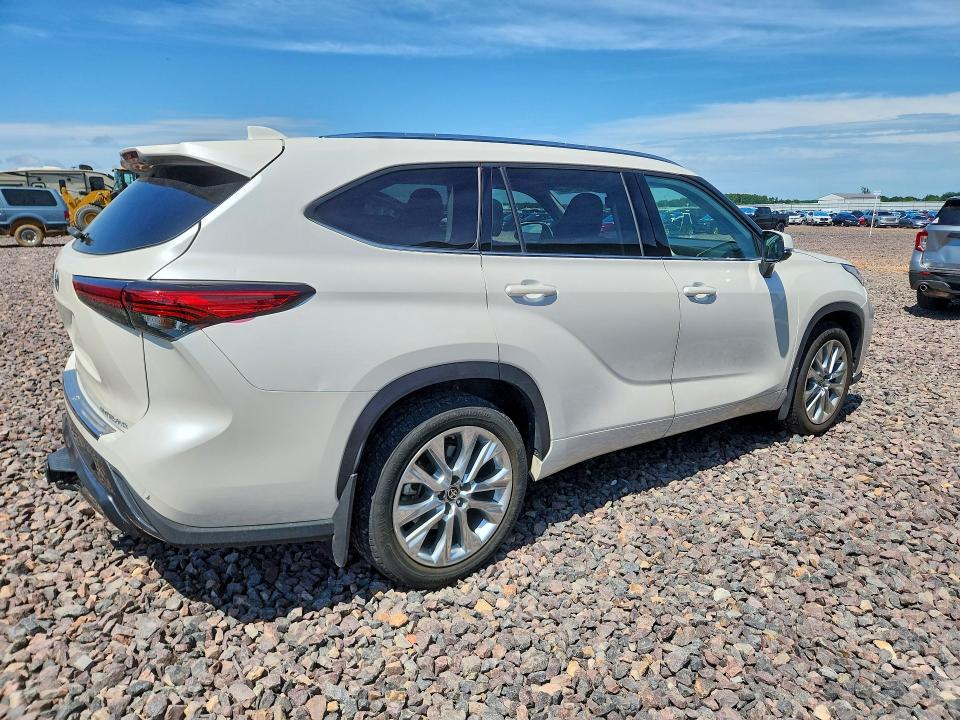 55794056 :رقم المزاد ، 5TDDZRBH3MS071565 vin ، 2021 Toyota Highlander مزاد بيع