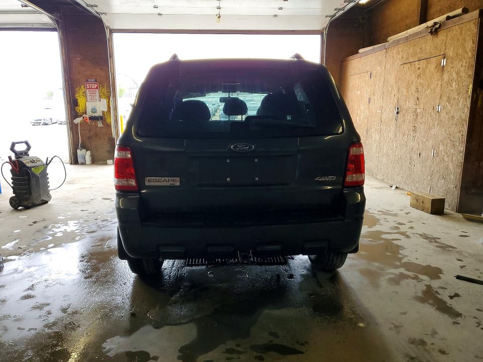 52828666 :رقم المزاد ، 1FMCU93138KA14237 vin ، 2008 Ford Escape مزاد بيع
