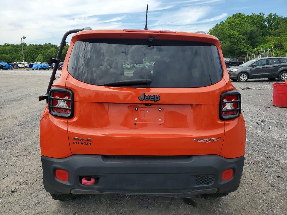 2015 Jeep Renegade მანქანა იყიდება აუქციონზე, vin: ZACCJBCT7FPB77305, აუქციონის ნომერი: 55044996