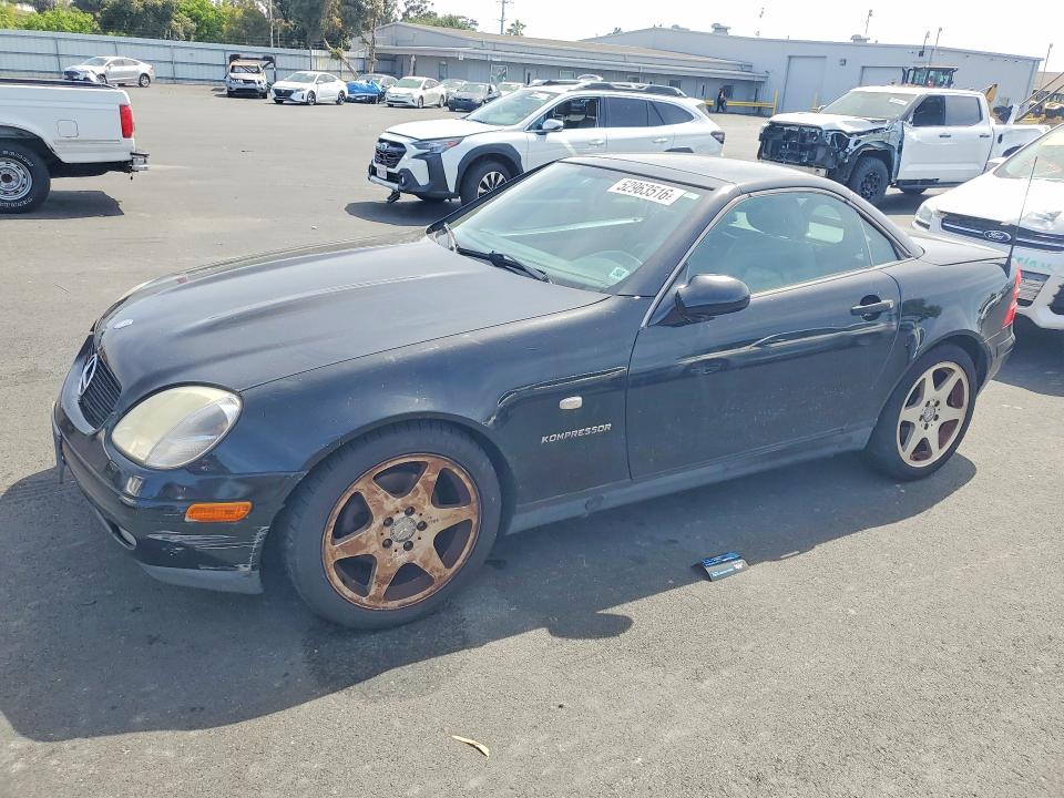 Aukcja sprzedaży 2000 Mercedes-benz Slk, vin: WDBKK47F8YF168870, numer aukcji: 52963516