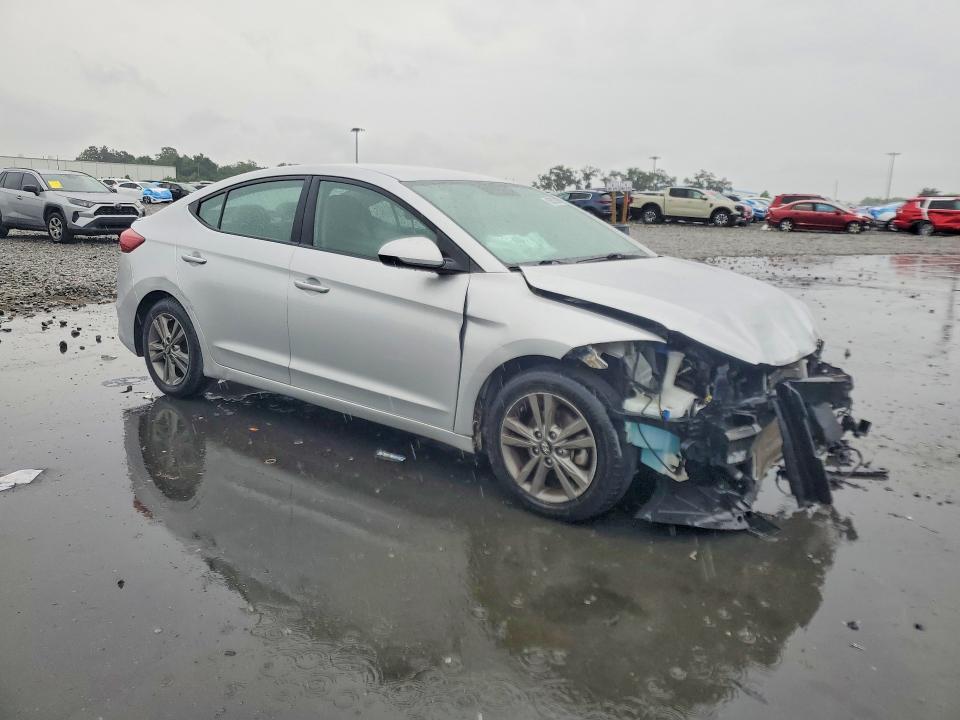 53522076 :رقم المزاد ، 5NPD84LF0JH366305 vin ، 2018 Hyundai Elantra مزاد بيع