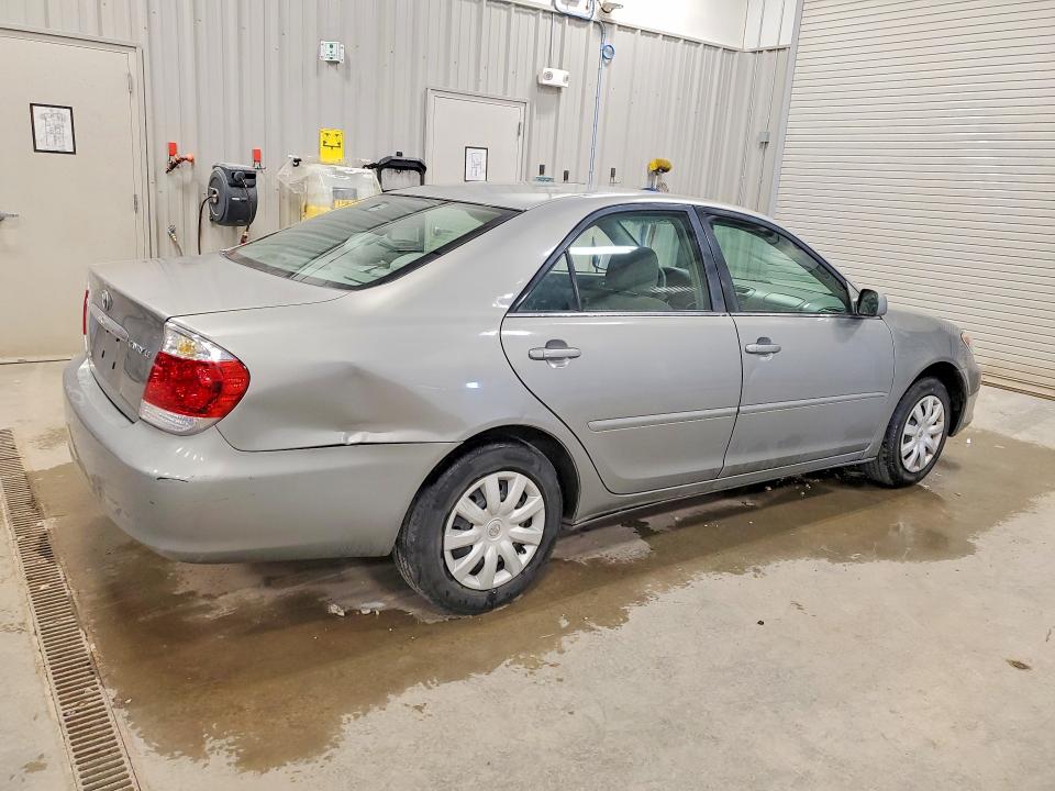 54963236 :رقم المزاد ، 4T1BE32K95U575882 vin ، 2005 Toyota Camry مزاد بيع