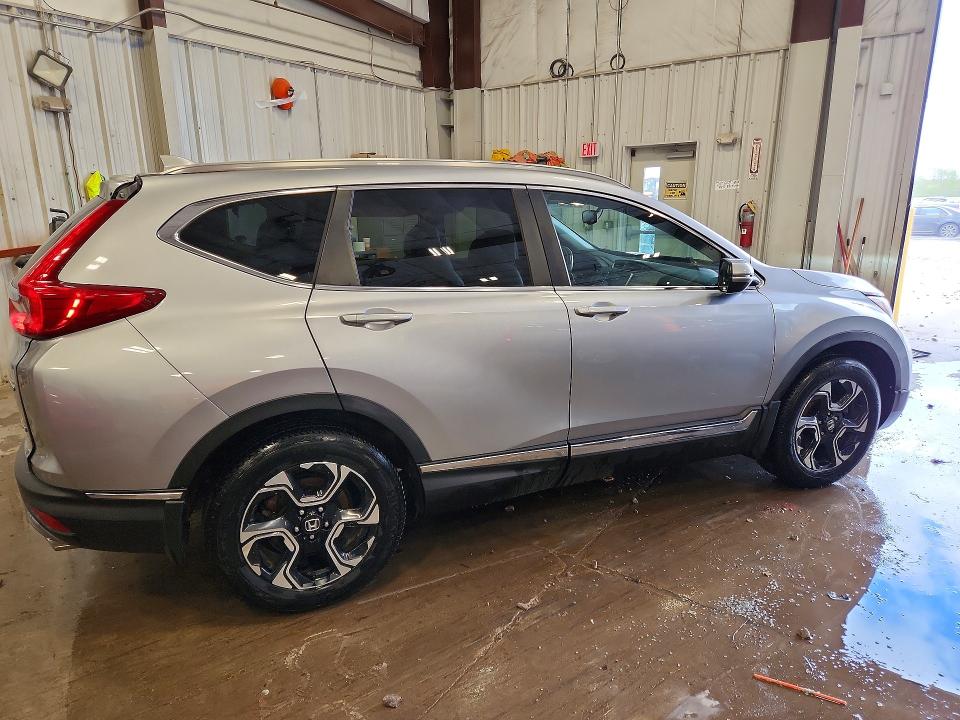 53521836 :رقم المزاد ، 7FARW2H90JE005887 vin ، 2018 Honda Cr-v مزاد بيع