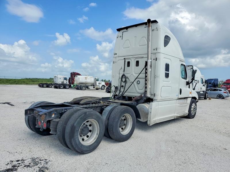 2016 Freightliner Cascadia 125 მანქანა იყიდება აუქციონზე, vin: 3AKJGLBG1GSHC7079, აუქციონის ნომერი: 54642646