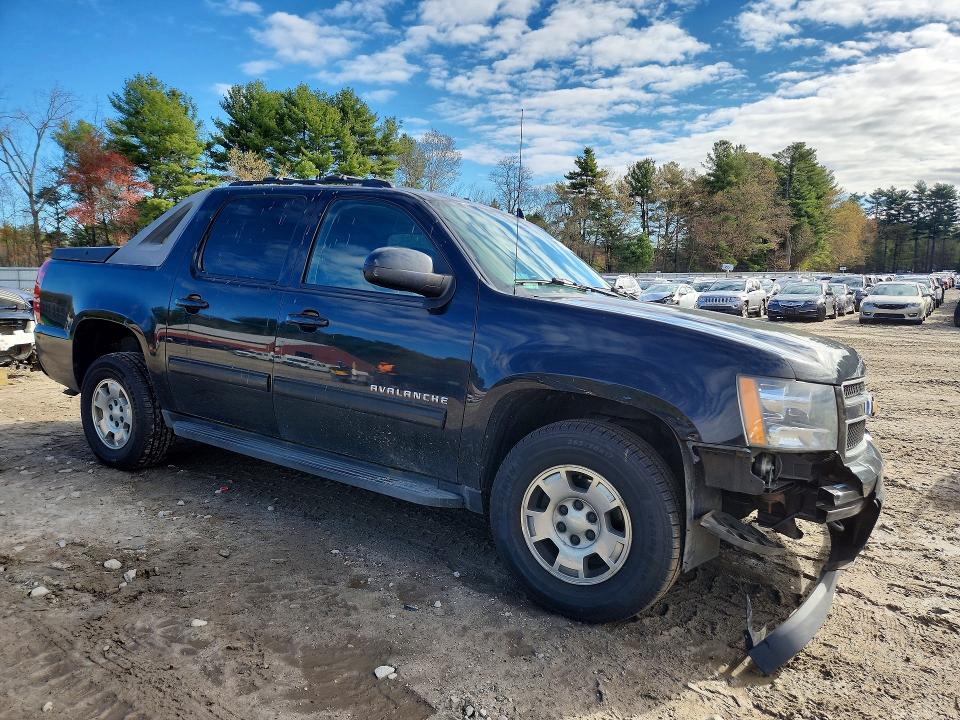 52168096 :رقم المزاد ، 3GNTKEE35BG190987 vin ، 2011 Chevrolet Avalanche مزاد بيع