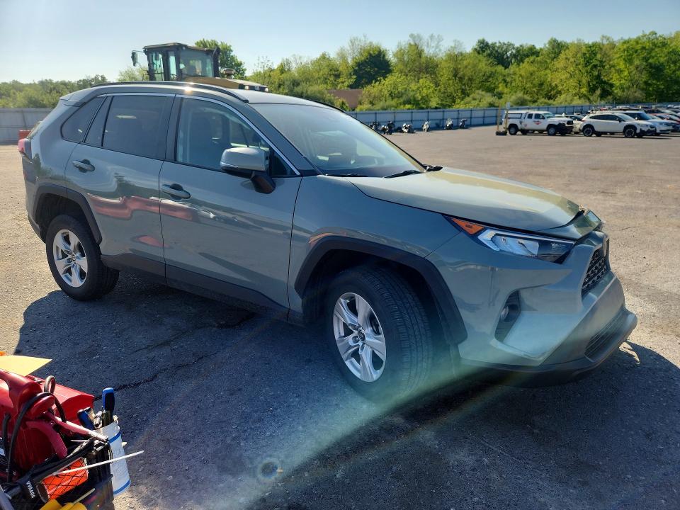2021 Toyota Rav4 მანქანა იყიდება აუქციონზე, vin: 2T3W1RFVXMW150732, აუქციონის ნომერი: 54322976