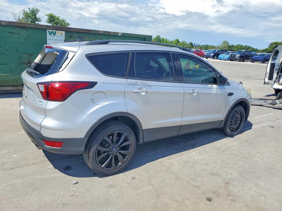 Продажа на аукционе авто 2019 Ford Escape, vin: 1FMCU0GD9KUA07563, номер лота: 54777806