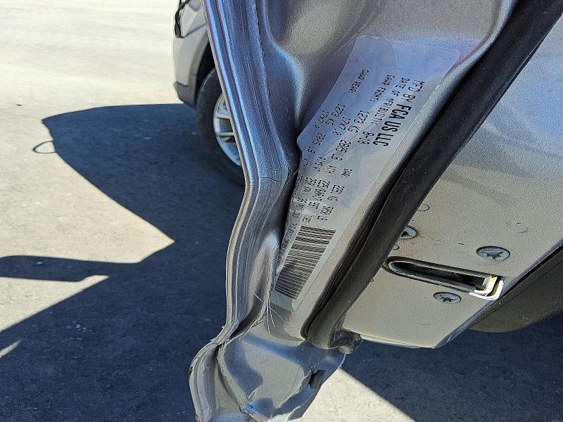 2019 Jeep Cherokee მანქანა იყიდება აუქციონზე, vin: 1C4PJLLB4KD297988, აუქციონის ნომერი: 51869426