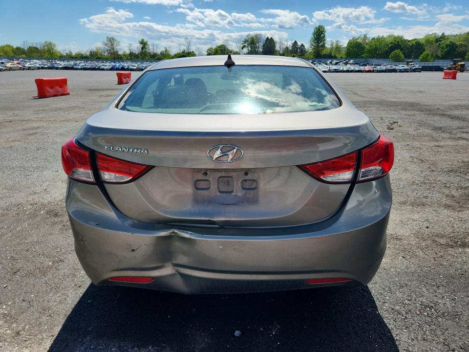 52814836 :رقم المزاد ، 5NPDH4AE4CH064710 vin ، 2012 Hyundai Elantra مزاد بيع