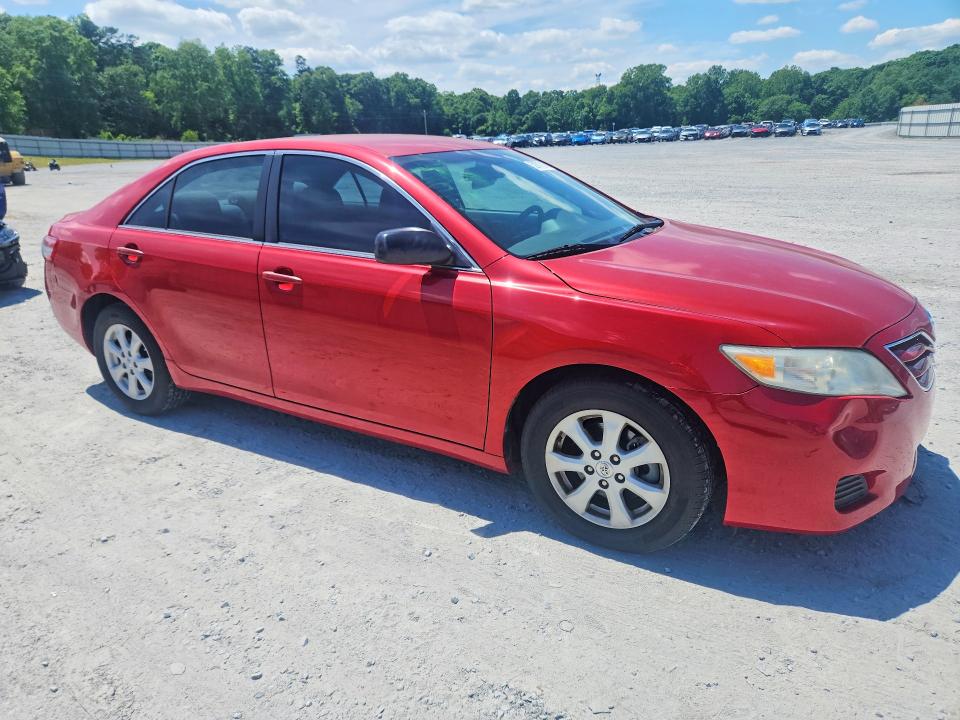 52871216 :رقم المزاد ، 4T4BF3EK7BR211745 vin ، 2011 Toyota Camry مزاد بيع