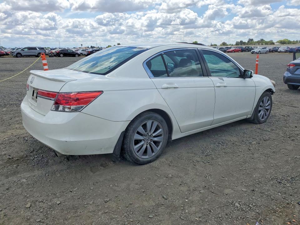 2011 Honda Accord მანქანა იყიდება აუქციონზე, vin: 1HGCP2F70BA074770, აუქციონის ნომერი: 55022426