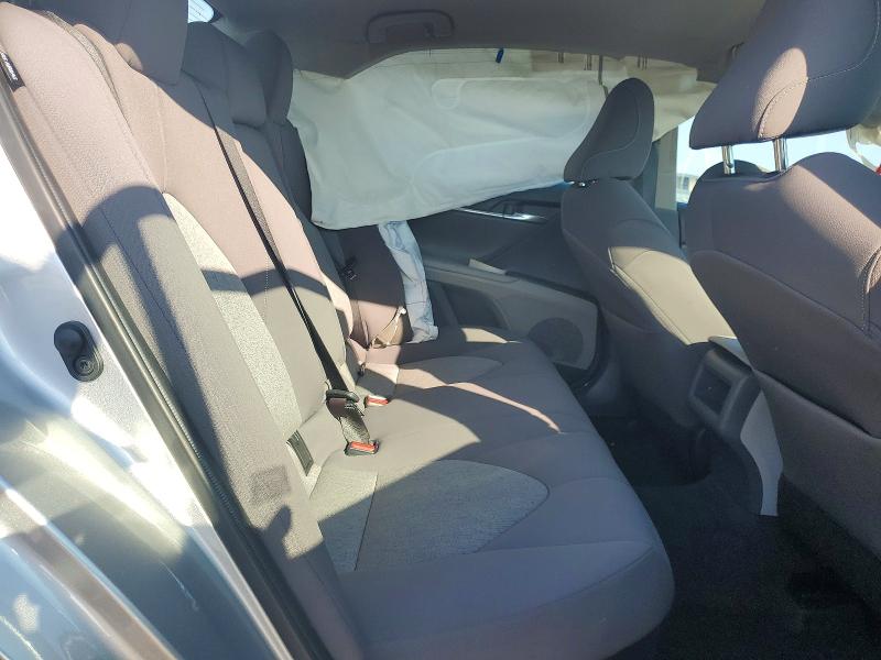 55108286 :رقم المزاد ، 4T1C31AKXNU588382 vin ، 2022 Toyota Camry مزاد بيع