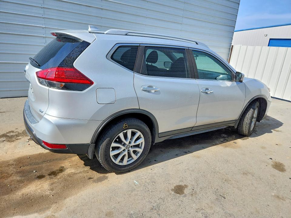 Продаж на аукціоні авто 2017 Nissan Rogue, vin: JN8AT2MT1HW394133, номер лоту: 53639006