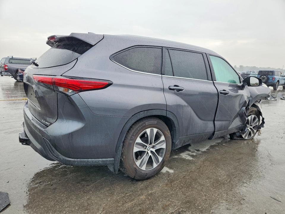 54287786 :رقم المزاد ، 5TDGZRBHXNS234582 vin ، 2022 Toyota Highlander مزاد بيع