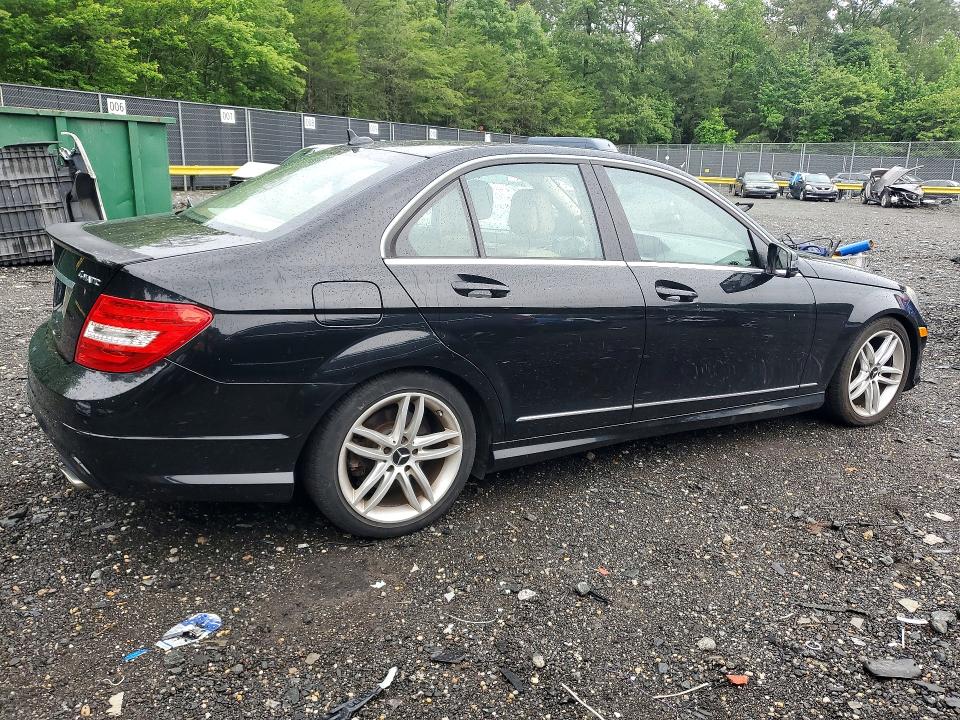 Продажа на аукционе авто 2012 Mercedes-benz C, vin: WDDGF8BB6CR198163, номер лота: 54535926