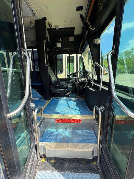 55985126 :رقم المزاد ، 15GCD291551112490 vin ، 2005 Gillig Transit Bus مزاد بيع