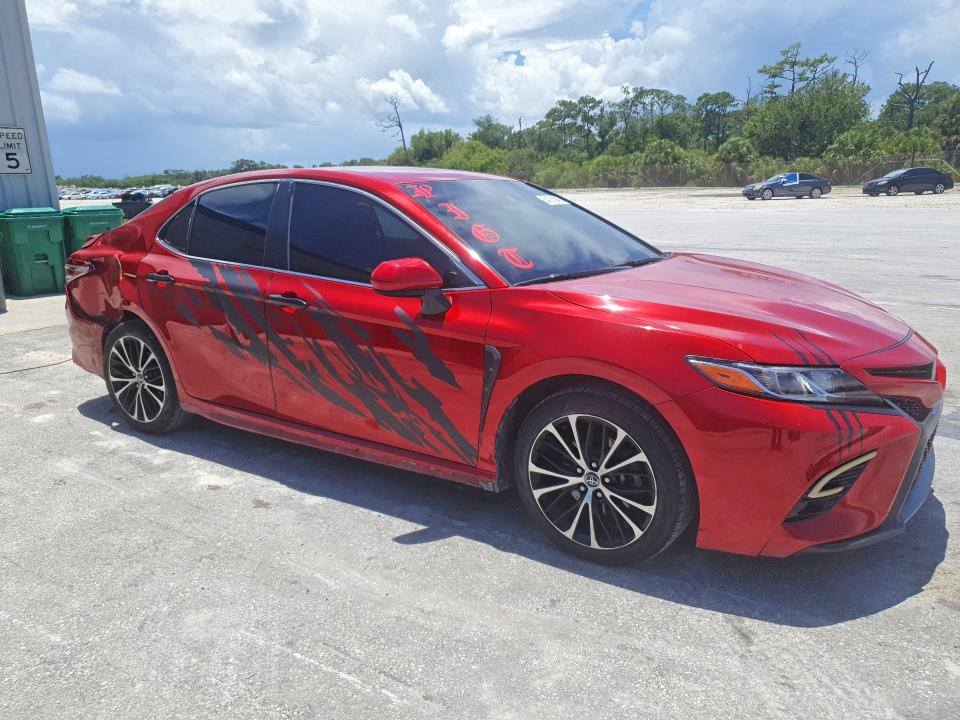 Продаж на аукціоні авто 2020 Toyota Camry, vin: 4T1G11AK1LU328926, номер лоту: 54783946