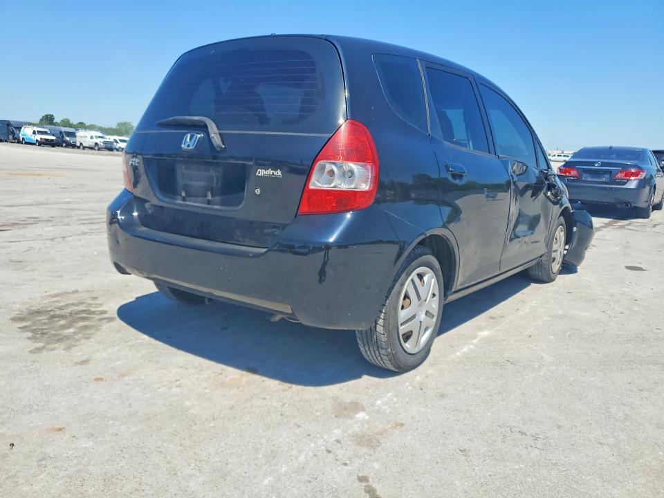 2007 Honda Fit მანქანა იყიდება აუქციონზე, vin: JHMGD37457S051620, აუქციონის ნომერი: 46779346