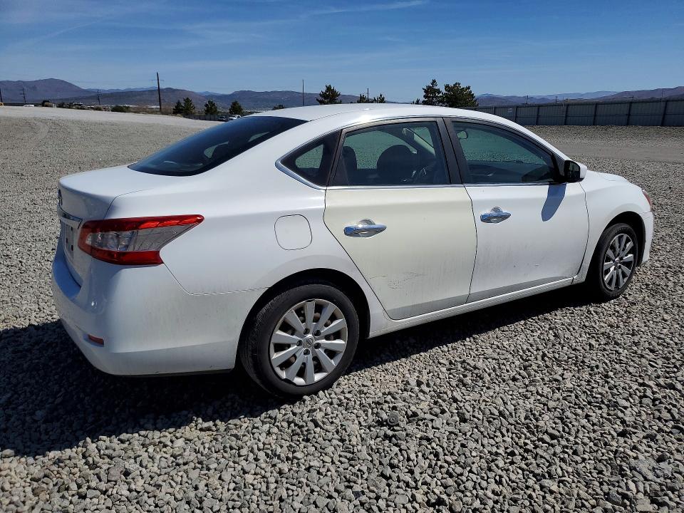 52221846 :رقم المزاد ، 3N1AB7APXFY334279 vin ، 2015 Nissan Sentra مزاد بيع