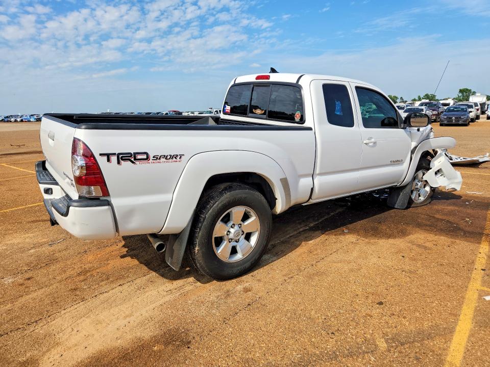 Продаж на аукціоні авто 2015 Toyota Tacoma, vin: 5TFTU4GN5FX077926, номер лоту: 53775046