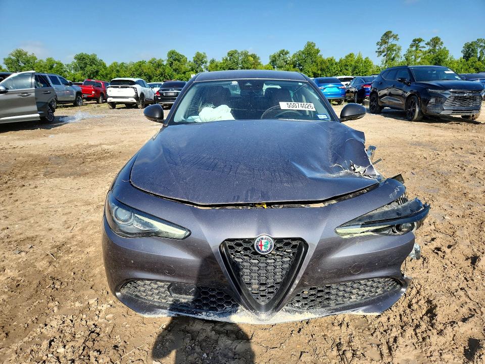 2020 Alfa Romeo Giulia მანქანა იყიდება აუქციონზე, vin: ZARFAMAN0L7632149, აუქციონის ნომერი: 55074026