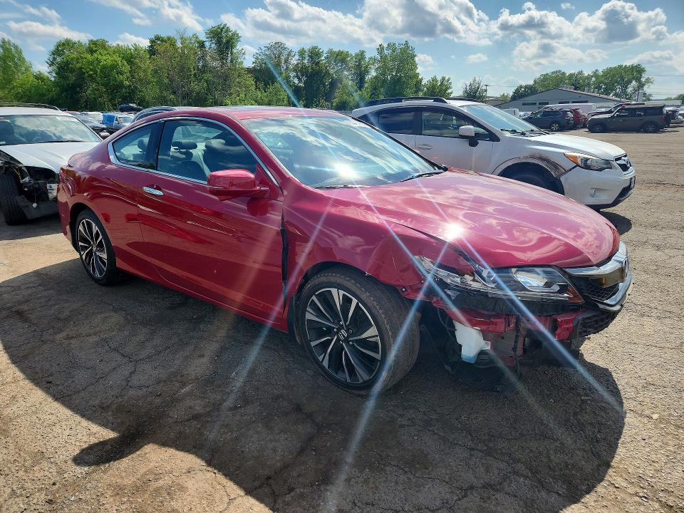 54457866 :رقم المزاد ، 1HGCT2B81HA004780 vin ، 2017 Honda Accord مزاد بيع