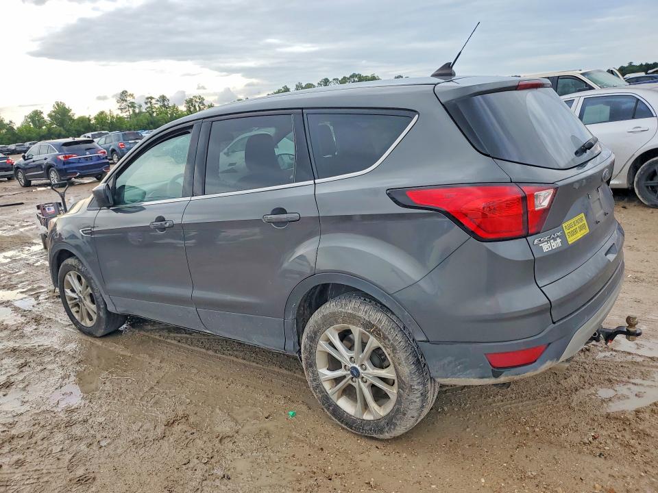 55091256 :رقم المزاد ، 1FMCU0GD8KUA50730 vin ، 2019 Ford Escape مزاد بيع