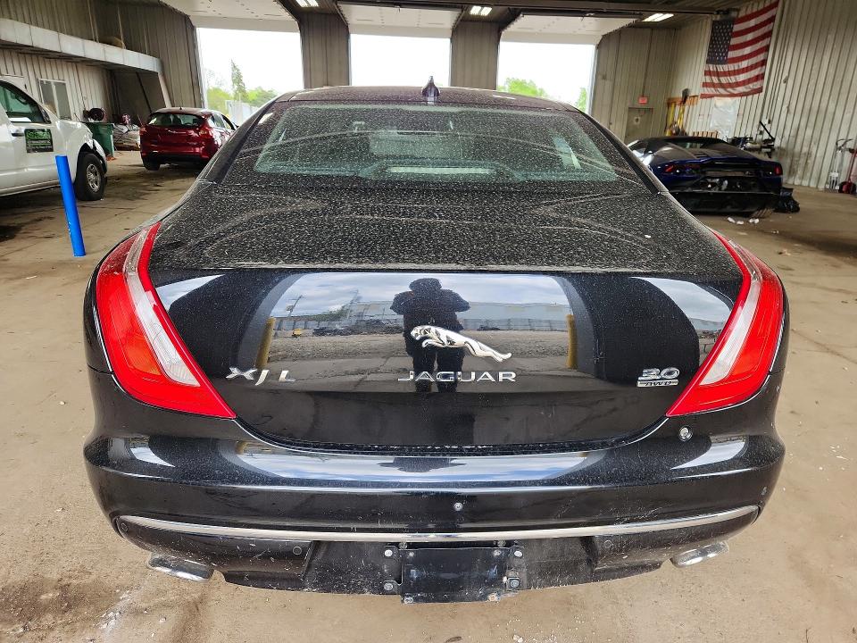 2016 Jaguar Xjl მანქანა იყიდება აუქციონზე, vin: SAJWJ2GD0G8V96171, აუქციონის ნომერი: 53185146