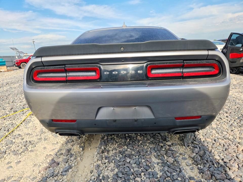 2016 Dodge Challenger მანქანა იყიდება აუქციონზე, vin: 2C3CDZFJXGH137138, აუქციონის ნომერი: 54067896