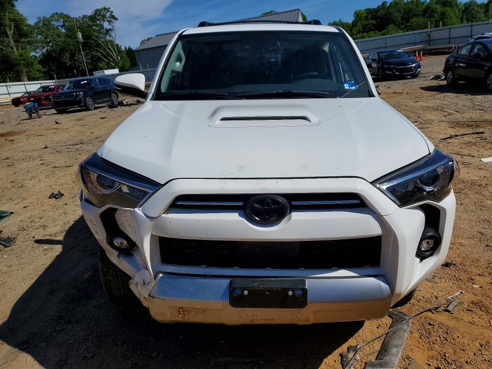 53608016 :رقم المزاد ، JTERU5JR1R6222851 vin ، 2024 Toyota 4runner مزاد بيع