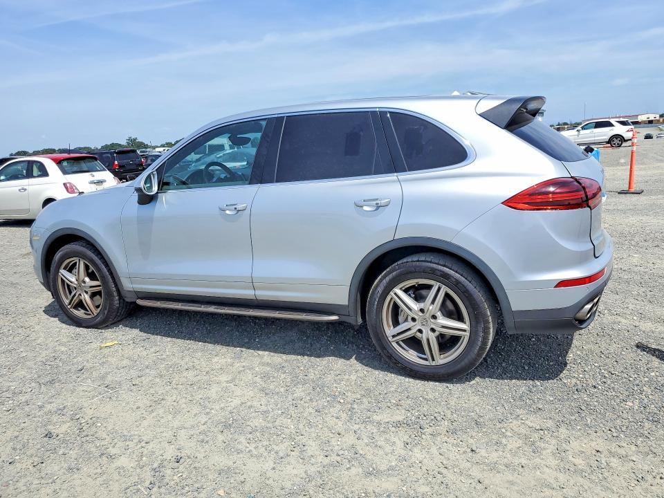 52066316 :رقم المزاد ، WP1AB2A22FLA60118 vin ، 2015 Porsche Cayenne مزاد بيع
