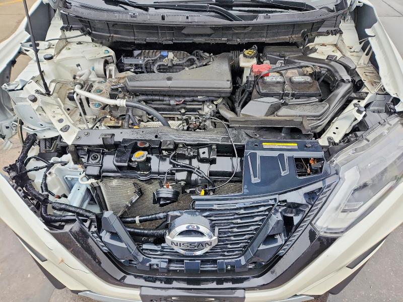 2017 Nissan Rogue მანქანა იყიდება აუქციონზე, vin: JN8AT2MV8HW261130, აუქციონის ნომერი: 52236826