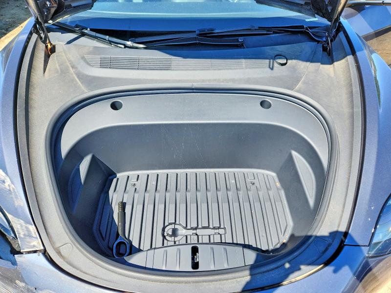 Продажа на аукционе авто 2023 Tesla Model 3, vin: 5YJ3E1EA8PF670798, номер лота: 55201206