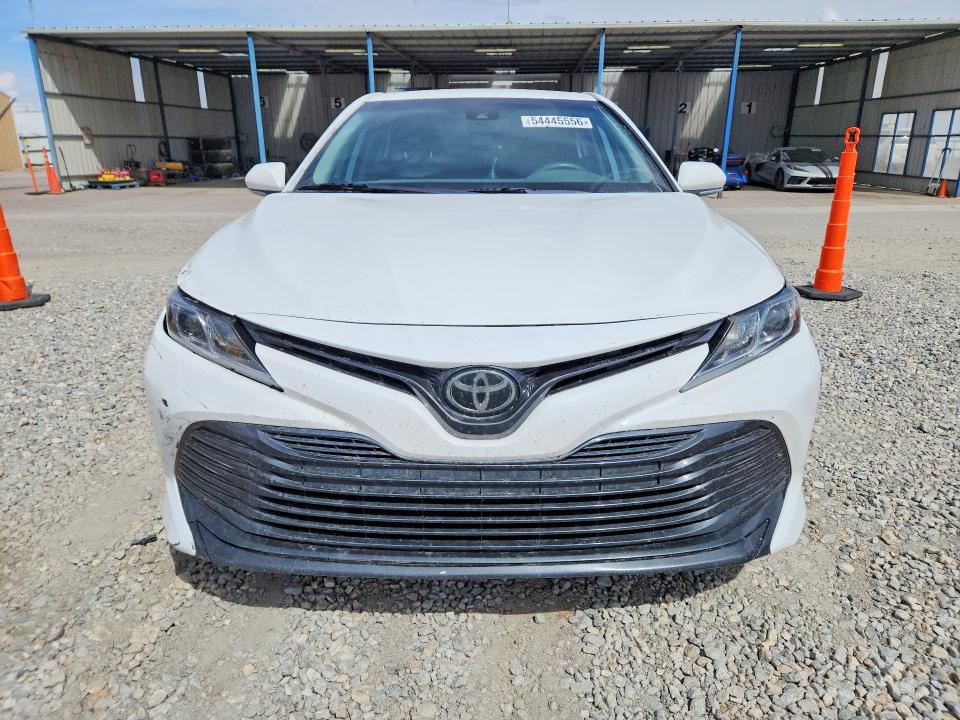 54445556 :رقم المزاد ، 4T1L11BK3LU011792 vin ، 2020 Toyota Camry Le مزاد بيع